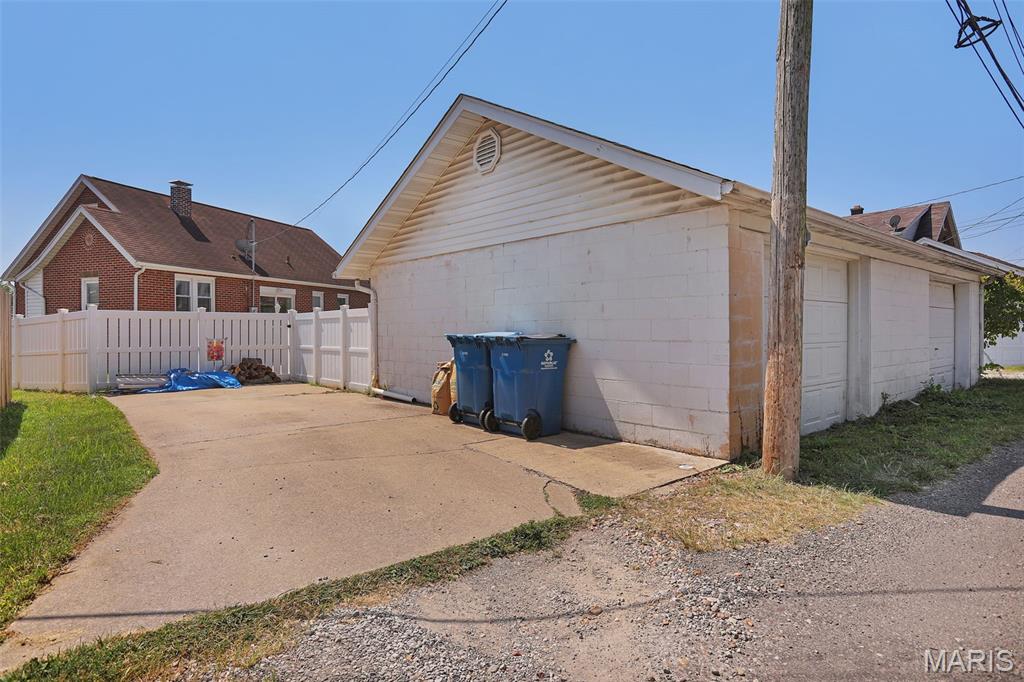 Munies Victor J Sub - Residential