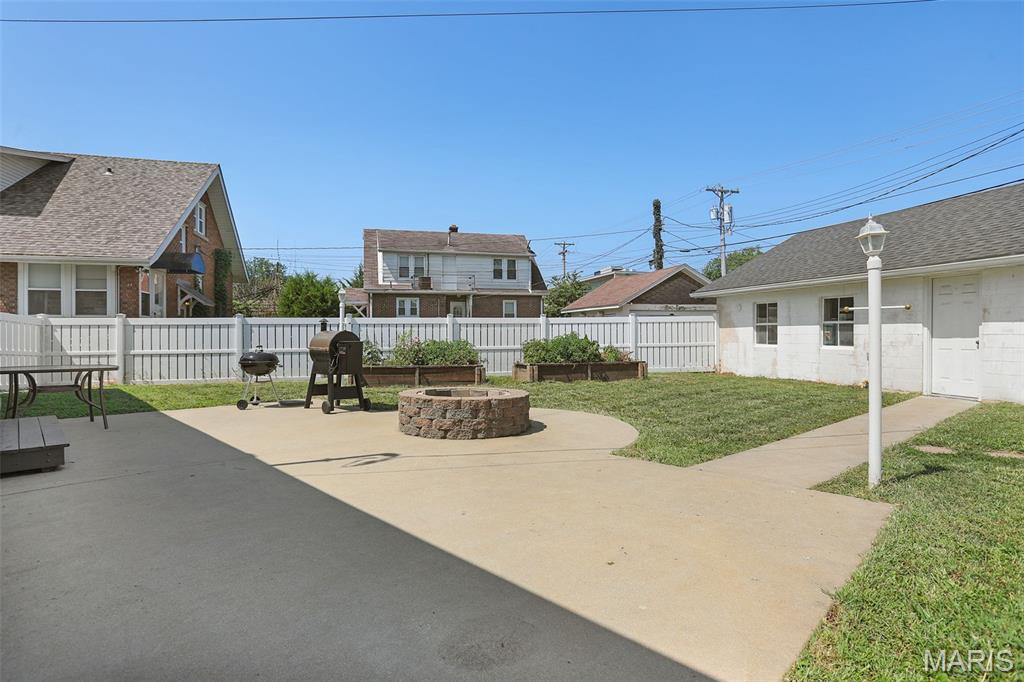 Munies Victor J Sub - Residential