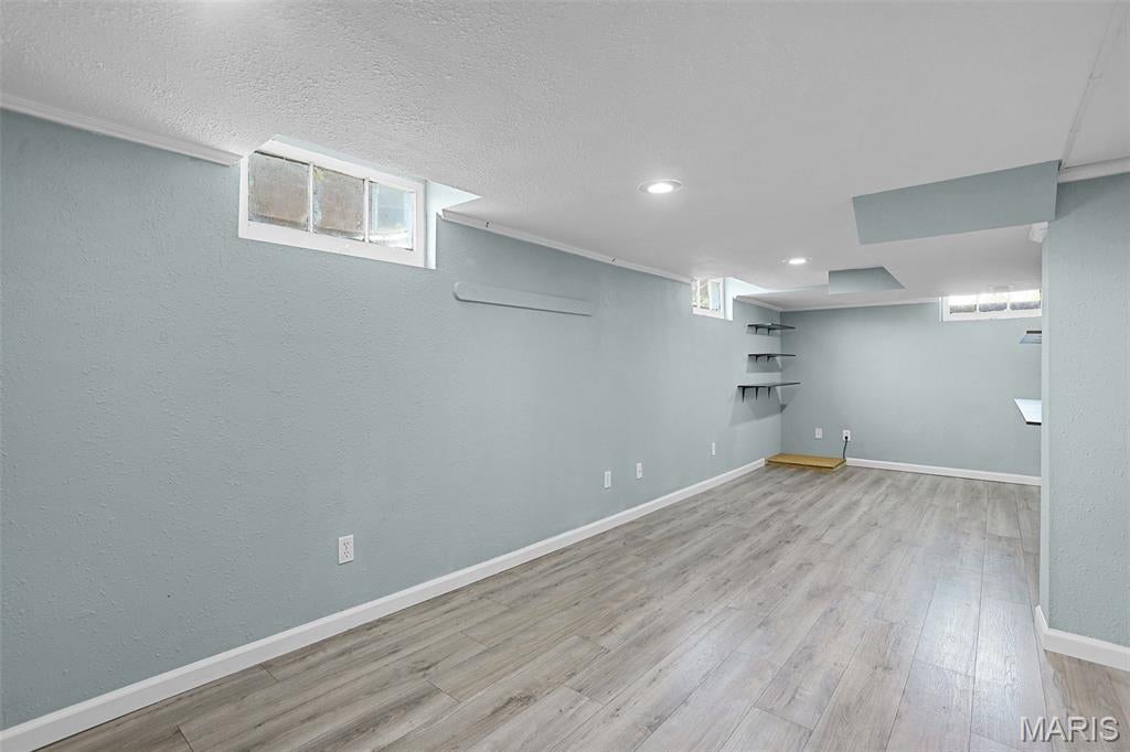 Munies Victor J Sub - Residential