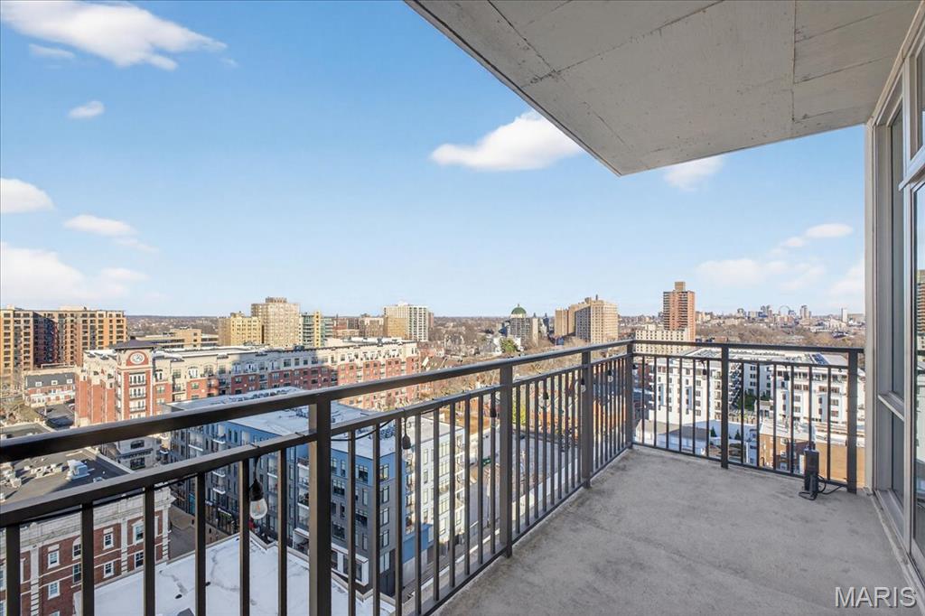 Park East Tower - Residential Lease