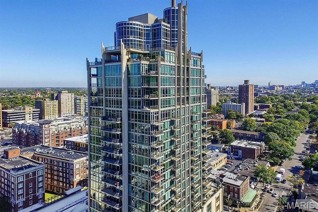 Park East Tower - Residential Lease