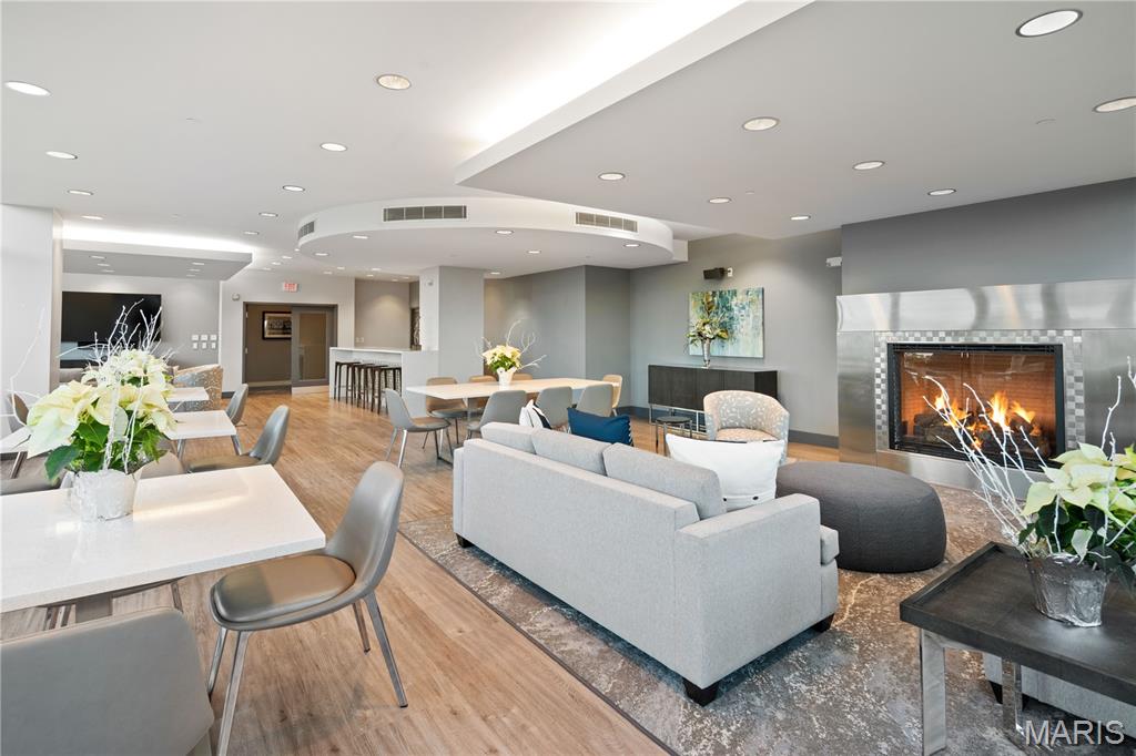 Park East Tower - Residential Lease