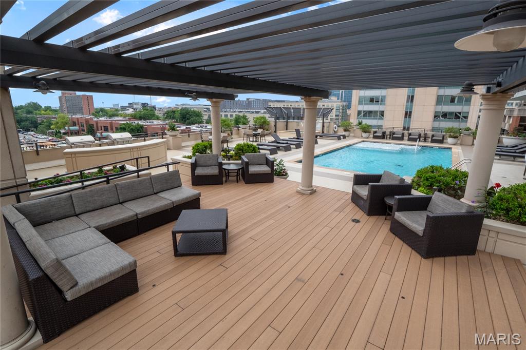 Park East Tower - Residential Lease