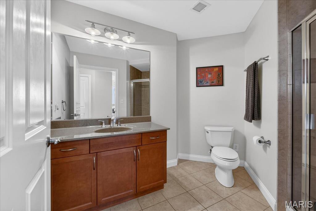 Park East Tower - Residential Lease