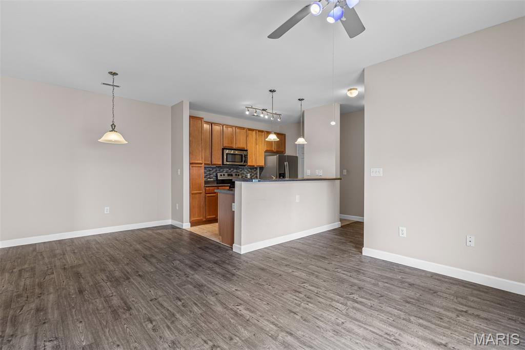 Bridgewater Cove A Condo 4th - Residential