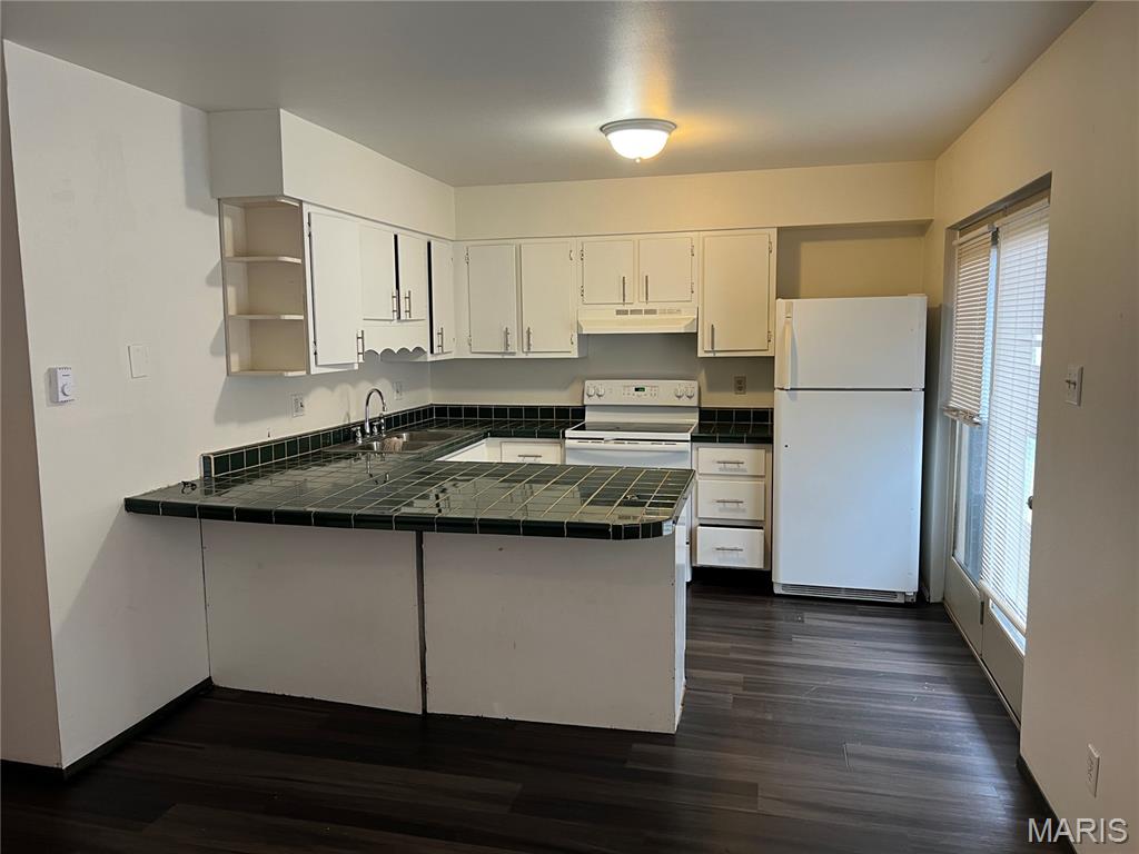 Hazelcrest Condo - Residential