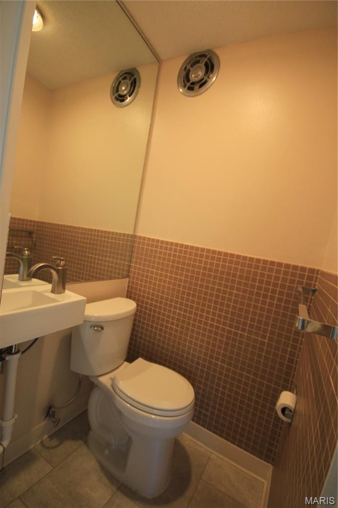 Tower Hill Condo Amd - Residential