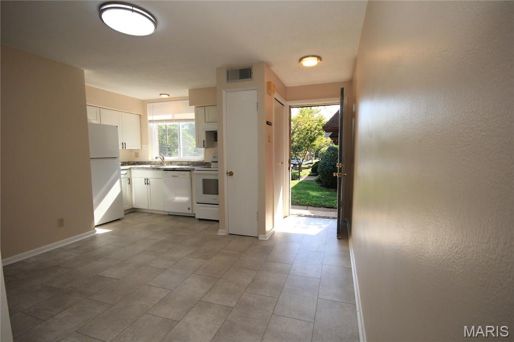 Tower Hill Condo Amd - Residential