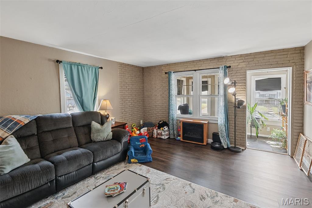 Pine Lawn Sub - Residential