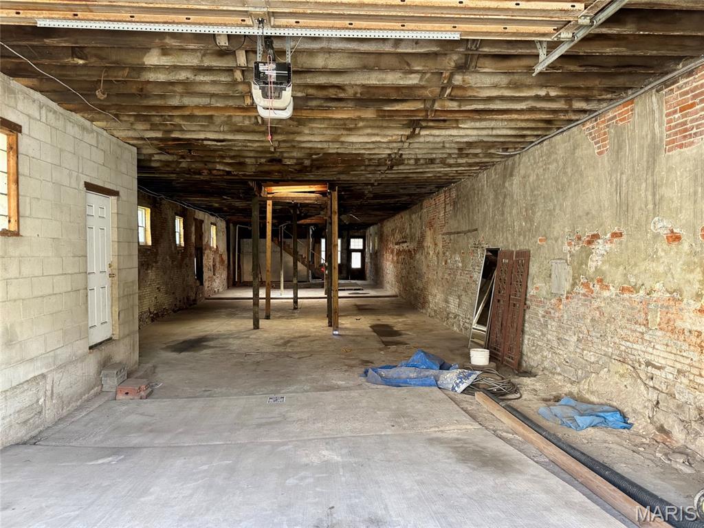 Ryans West Add - Commercial Sale