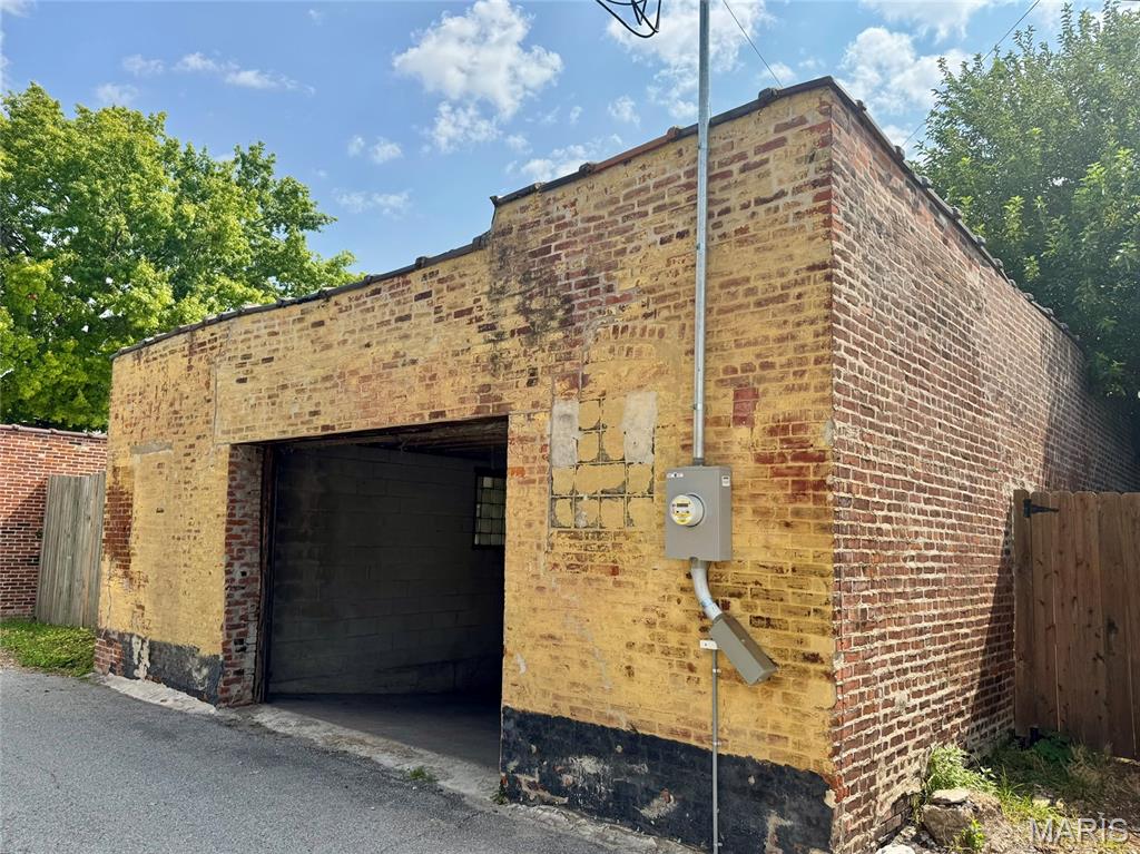 Ryans West Add - Commercial Sale