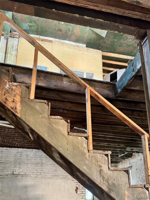 Ryans West Add - Commercial Sale