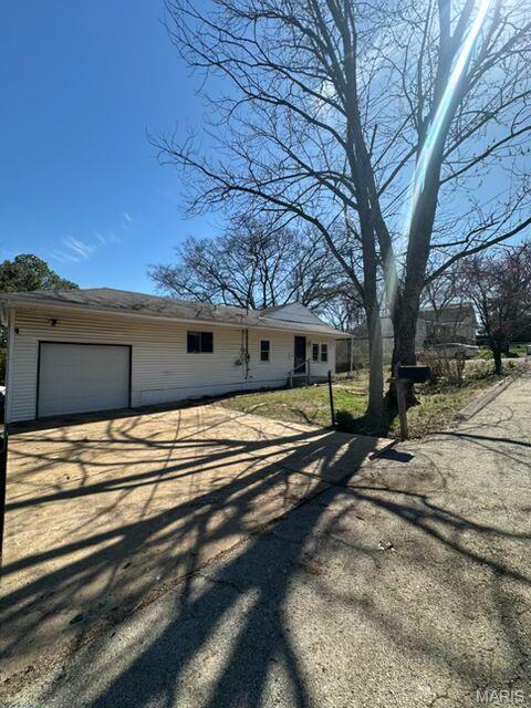 Darling one-level investor’s dream on over 1/3 acre in Arnold! This charming home offers incredible potential with solid bones, an attached one-car garage, and a spacious lot that’s hard to find at this price point. Clean curb appeal welcomes you in, while the large yard provides endless possibilities for expansion, outdoor living, or future value-add improvements.
Perfect opportunity for investors, flippers, or buyers looking to build instant equity with a little vision. Affordable, appealing, and full of potential—properties like this don’t last long!