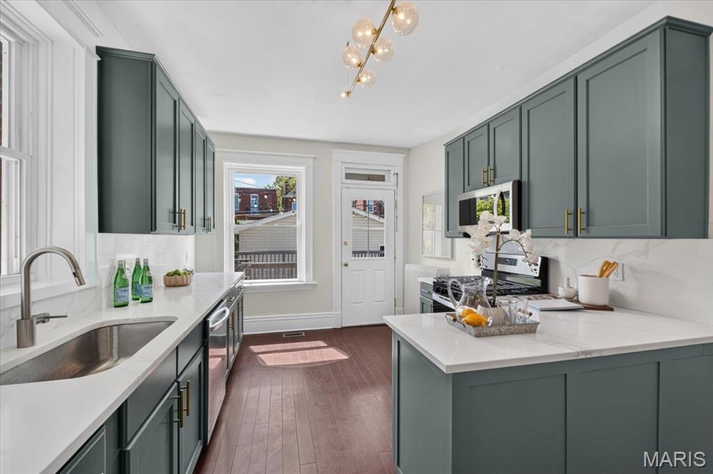 Tyler Place - Residential