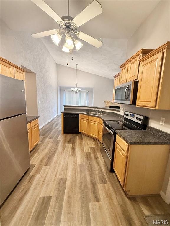 WINDSTONE SUBDIVISION - Residential Lease