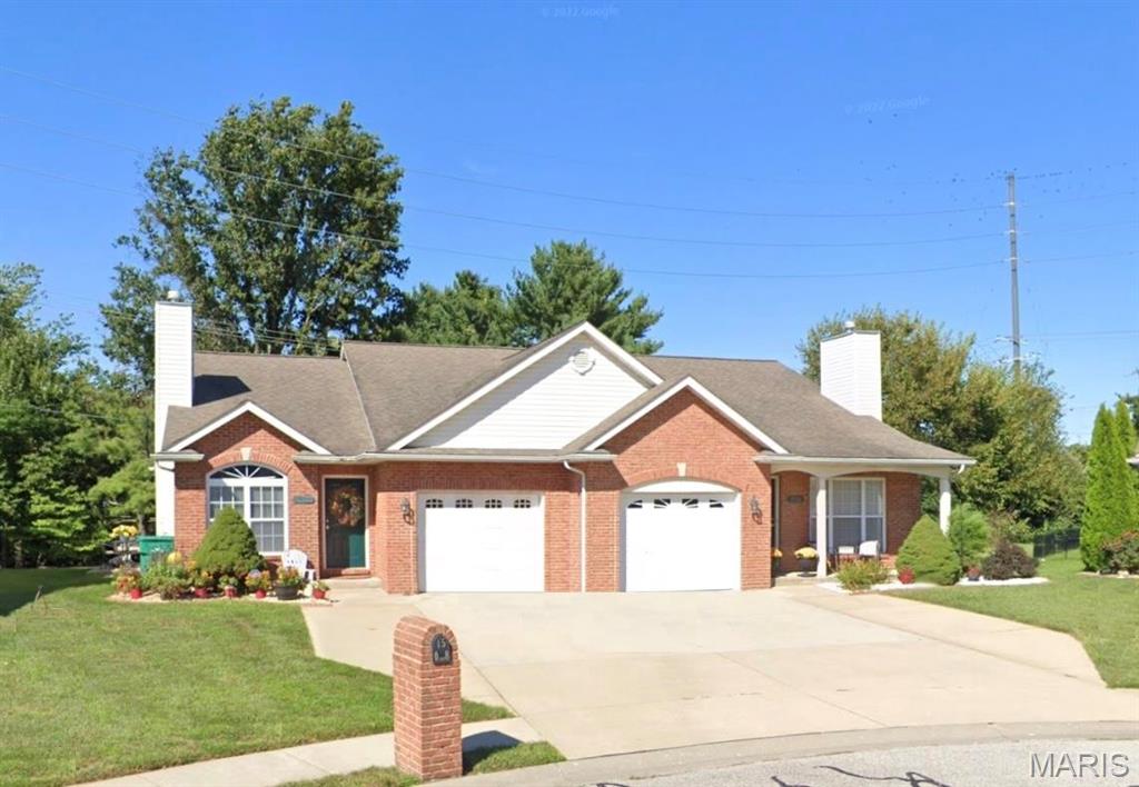 Three Bedroom Villa in Windstone Subdivision, Cul de Sac Location, LVP Flooring Throughout Main Living Areas, Vaulted 17 x 13 Living Room Features Gas Fireplace with Marble Surround, 15 x 8 Kitchen Features Maple Cabinetry and Breakfast Peninsula, Stainless Steel Appliances Include Glass Top Electric Range with Built In Microwave, Dishwasher, Garbage Disposal and Refrigerator, Pantry Storage Closet, 13 x 12 Dining Area, Full Hallway Bathroom, 13 x 11 Master Suite with 10 x 5 Private Bathroom and Walk In Closet, Two 11 x 11 Additional Bedrooms, Back Patio and One Car Garage, Water and Sewer Included in Rent, Available Now.