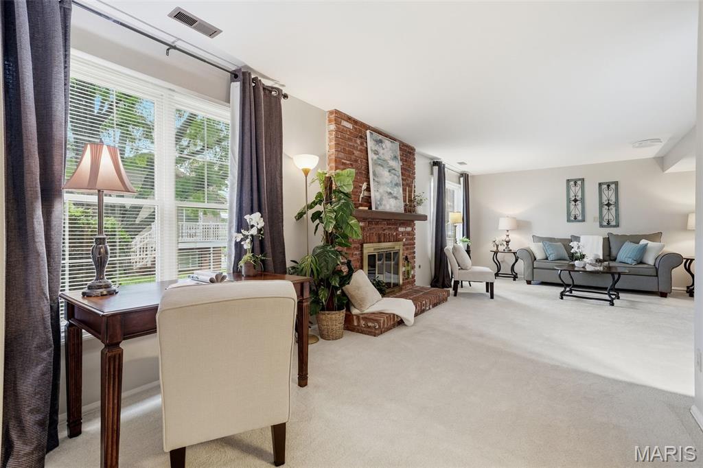 Townhomes Of Village Green - Residential