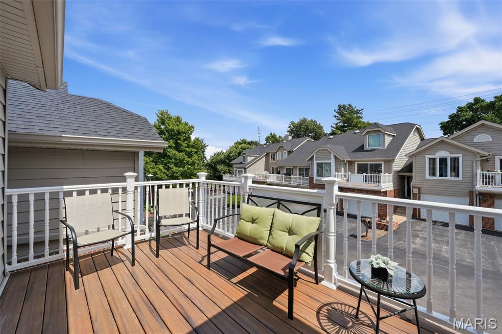 Townhomes Of Village Green - Residential