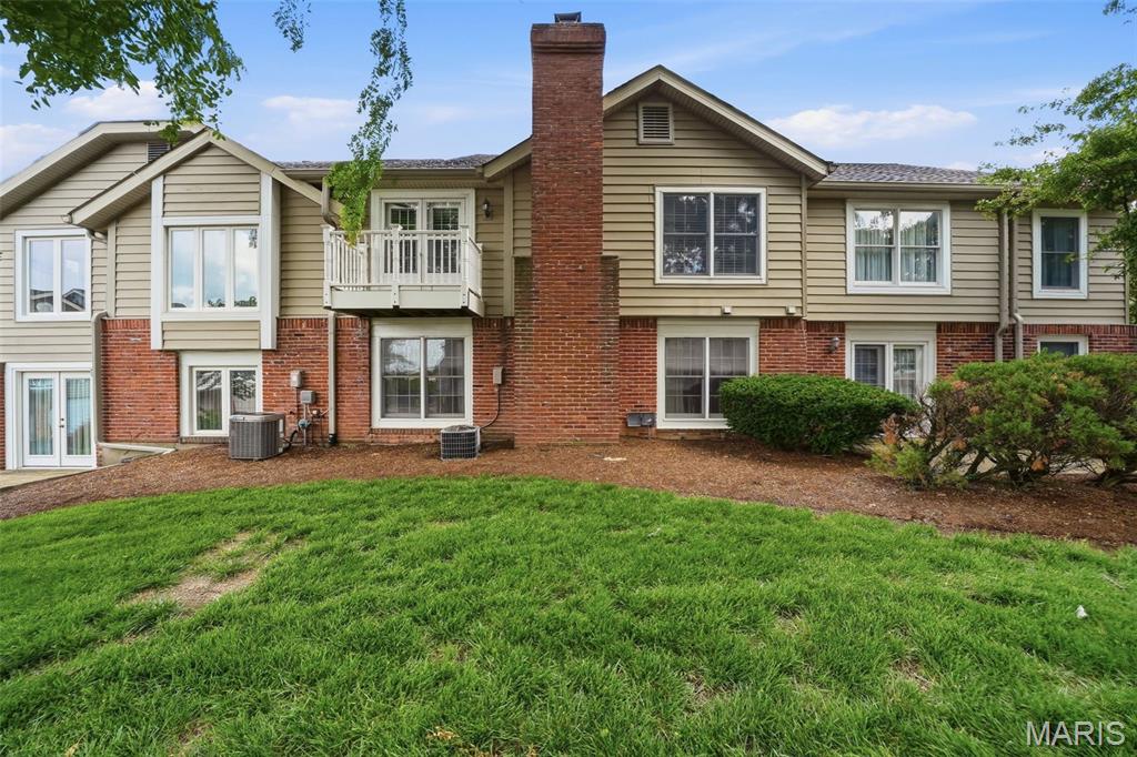 Townhomes Of Village Green - Residential
