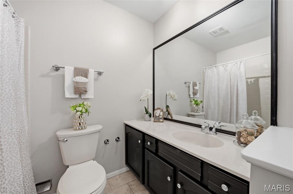 Townhomes Of Village Green - Residential