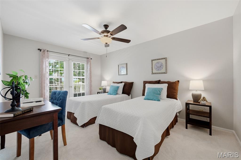 Townhomes Of Village Green - Residential
