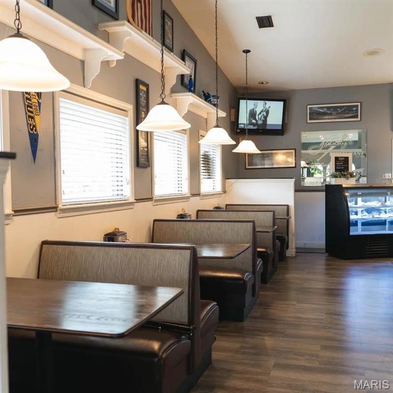 Dairy View - Commercial Sale
