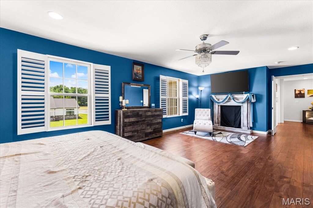 Lincoln Village - Residential