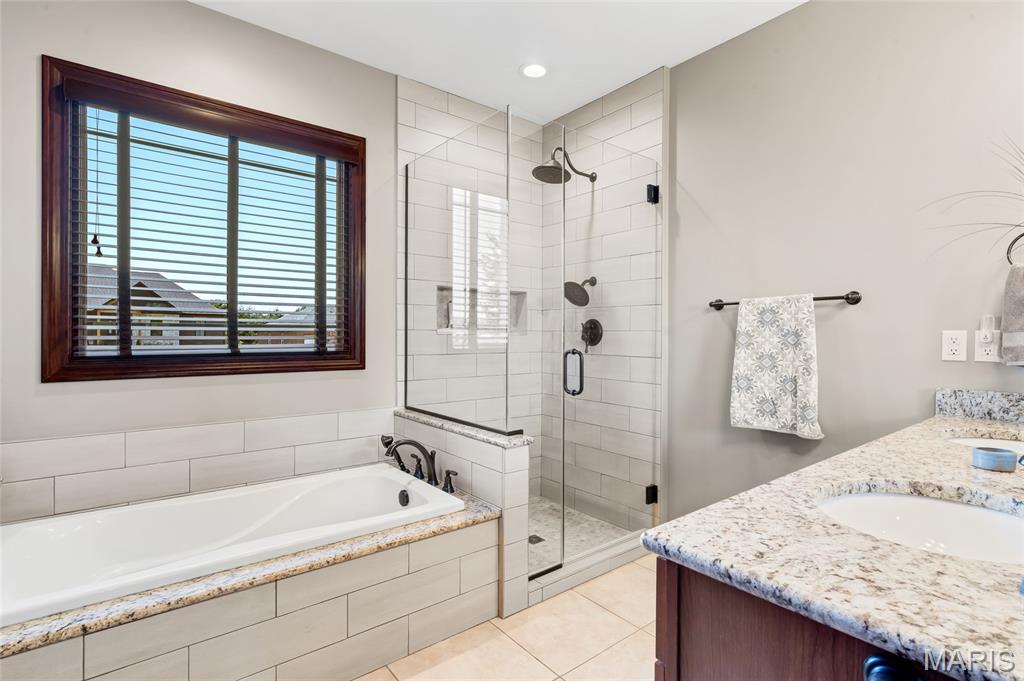 Stone Cliff Manor - Residential