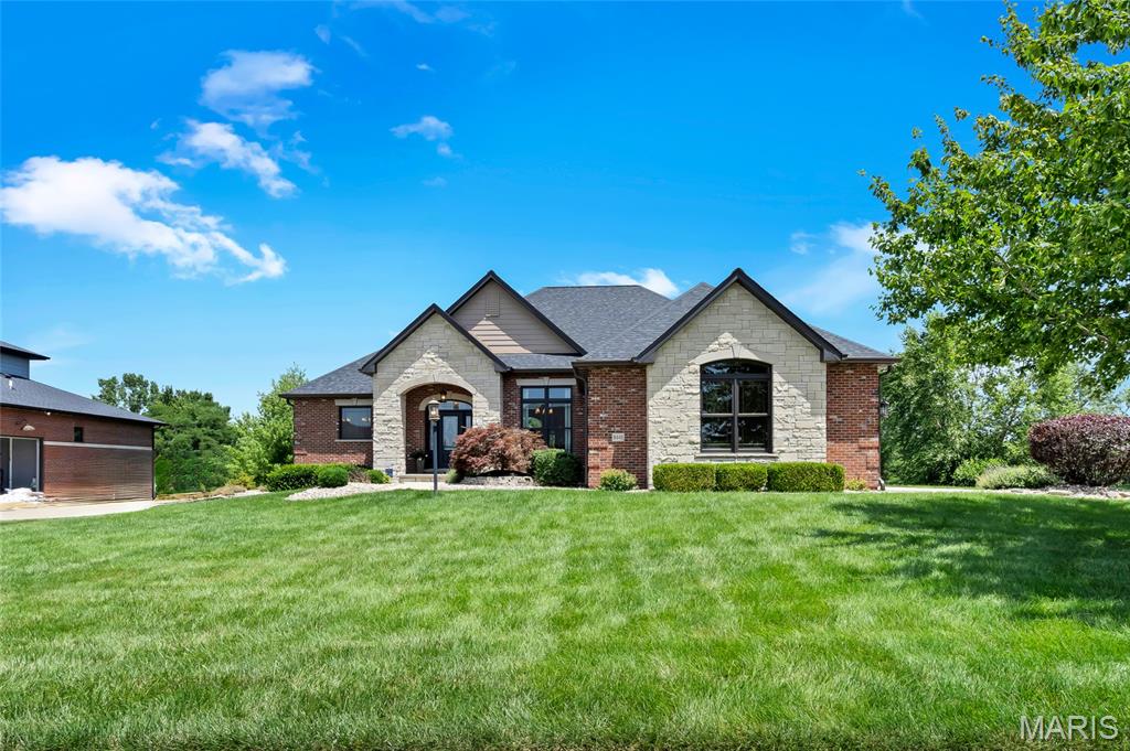 Stone Cliff Manor - Residential