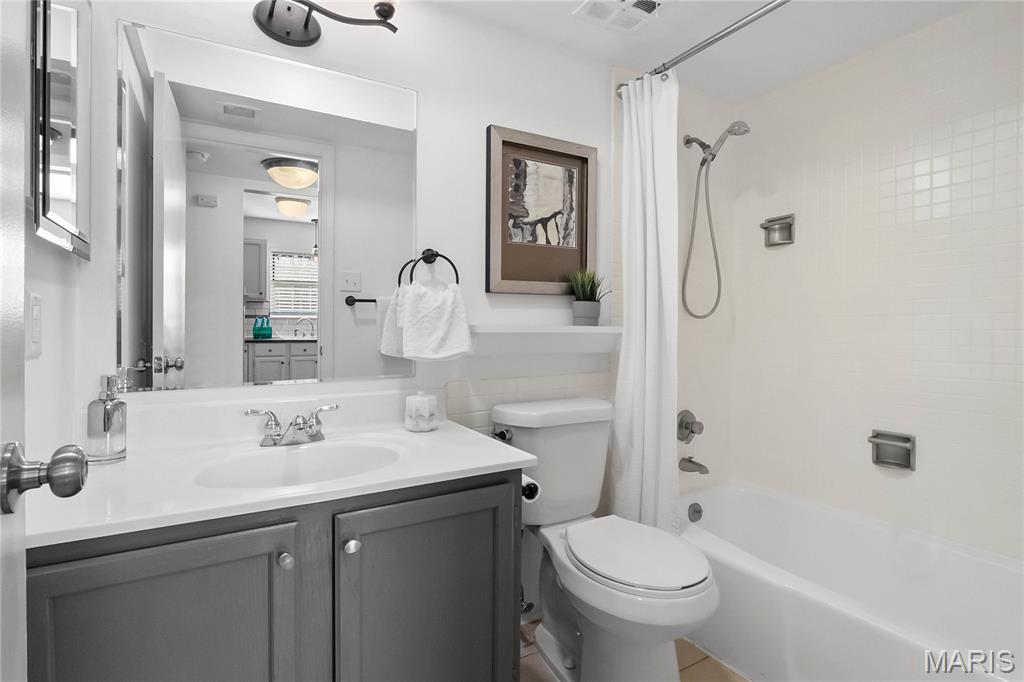 Forum West Condo Sec Ii - Residential