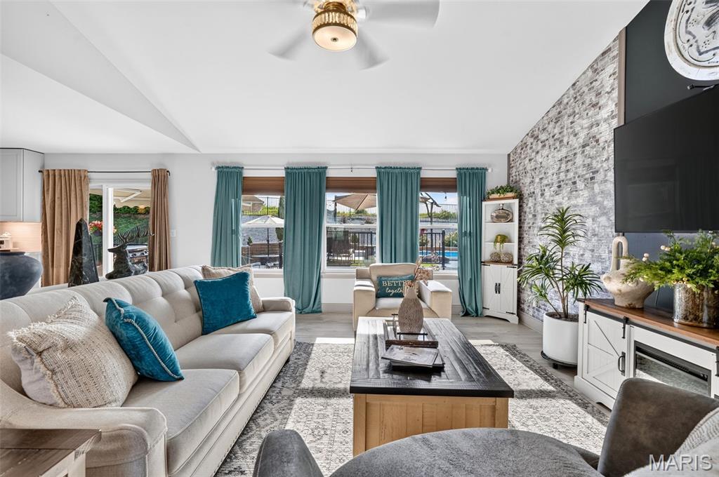 Stone Ridge Canyon #8 - Residential