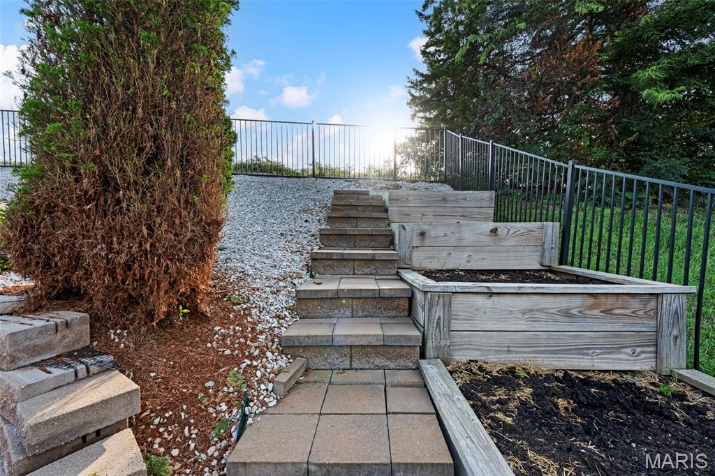 Stone Ridge Canyon #8 - Residential