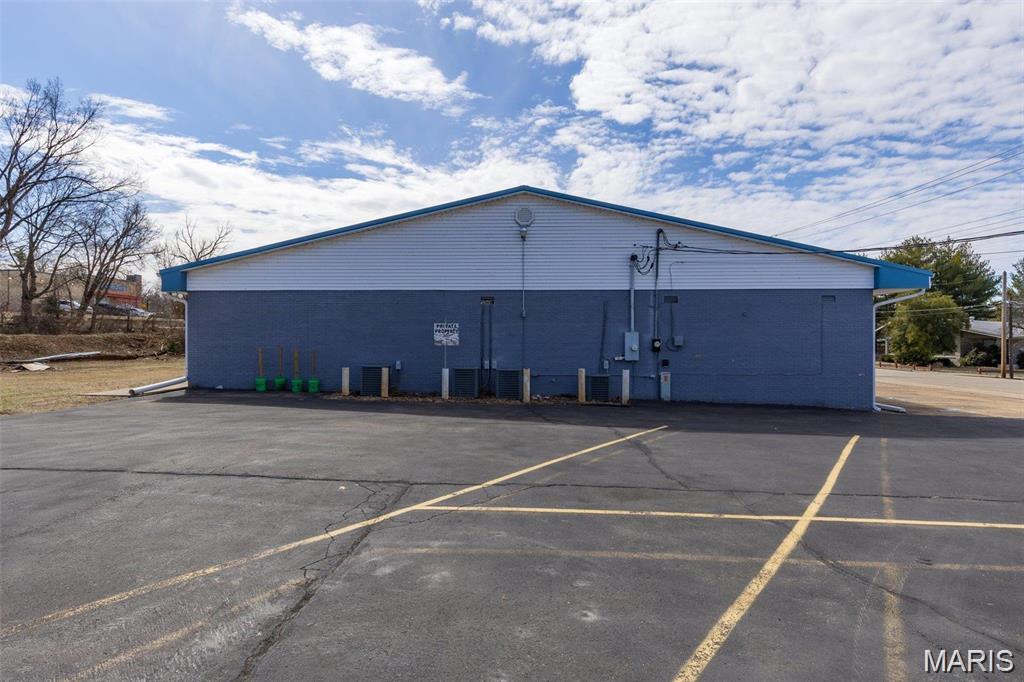 0 - Commercial Sale
