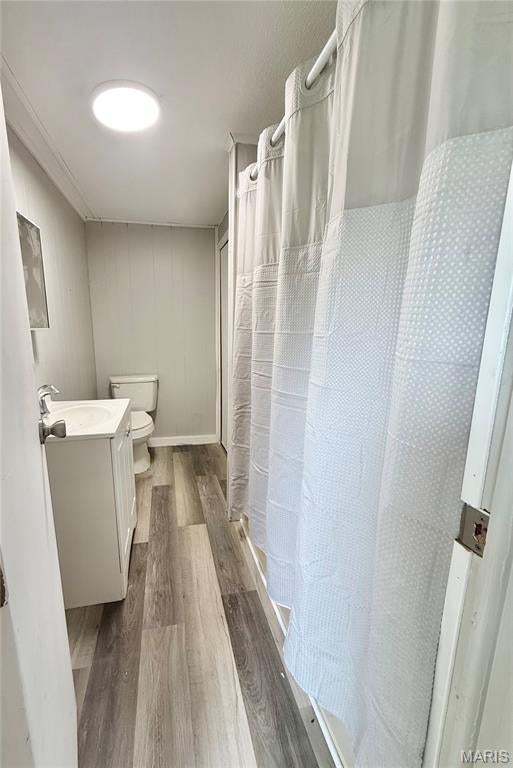 NOT IN A SUBDIVISION - Residential Lease
