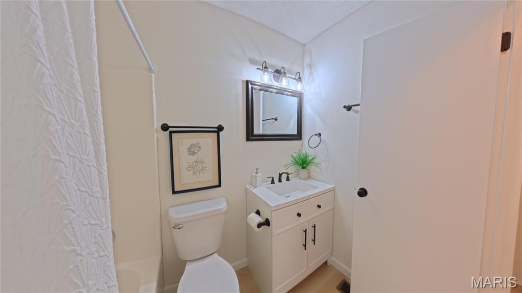 Public Aquare - Residential