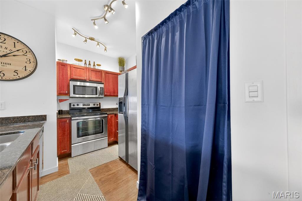 849 Loop Living Condo - Residential Lease