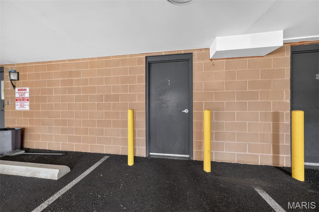 849 Loop Living Condo - Residential Lease