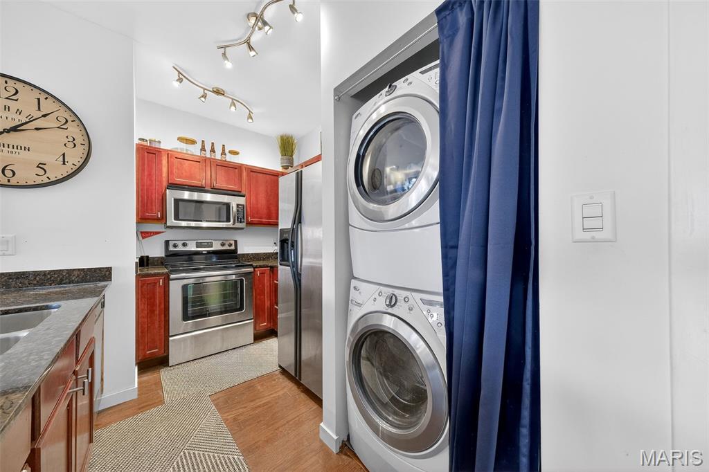 849 Loop Living Condo - Residential Lease