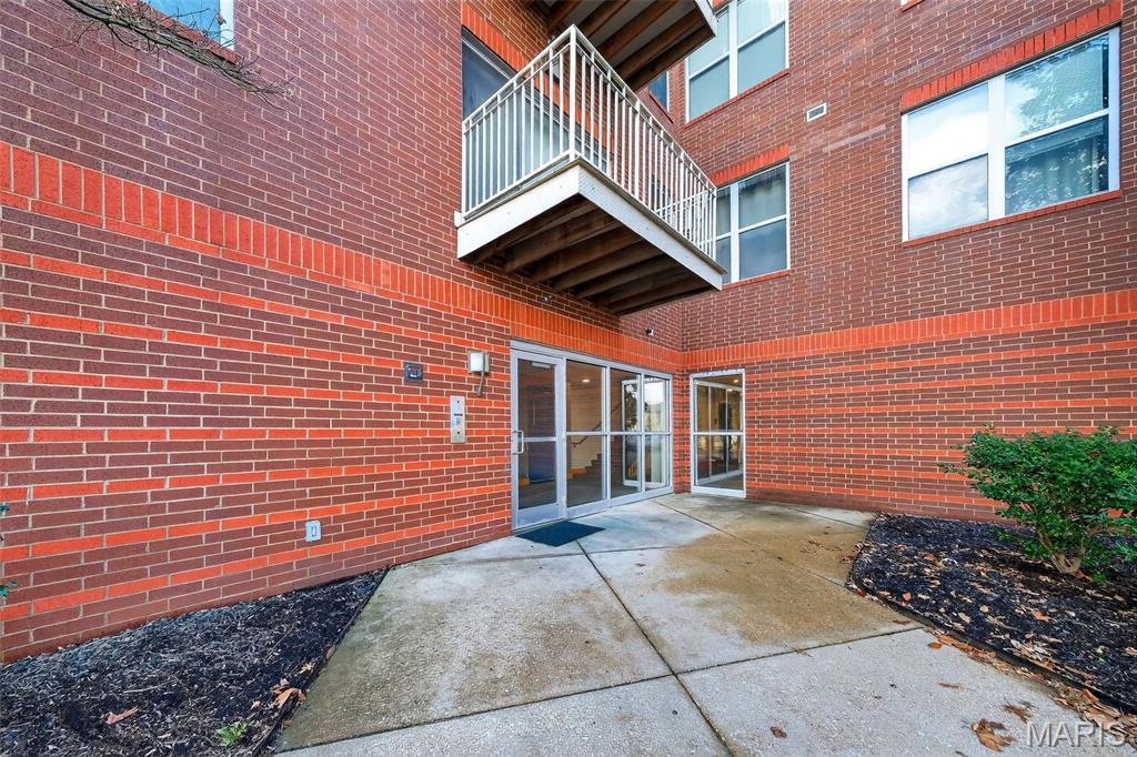 849 Loop Living Condo - Residential Lease