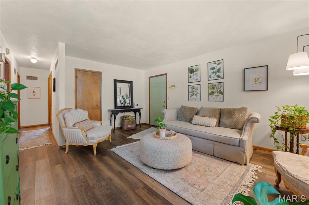 Park Ave Condo - Residential