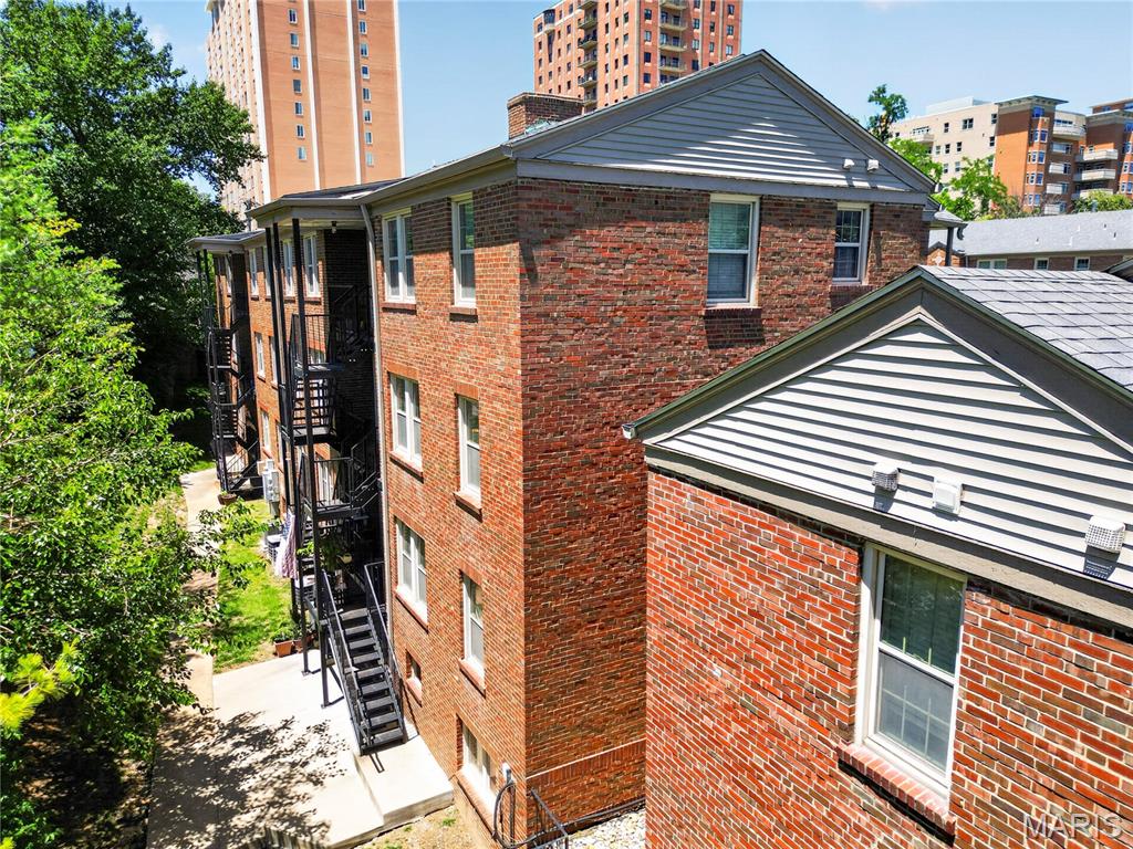 Westwood Condo - Residential