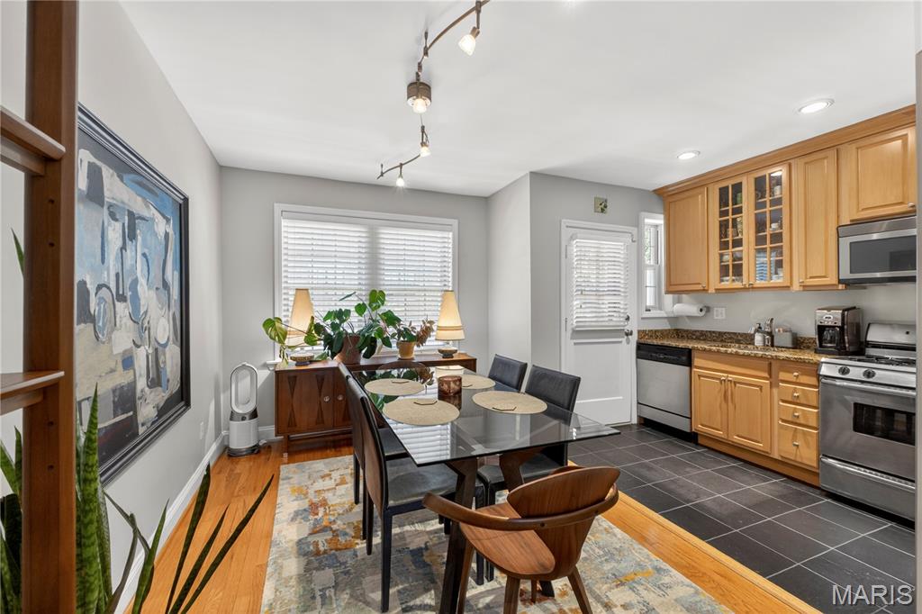 Westwood Condo - Residential