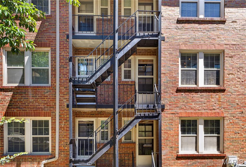 Westwood Condo - Residential