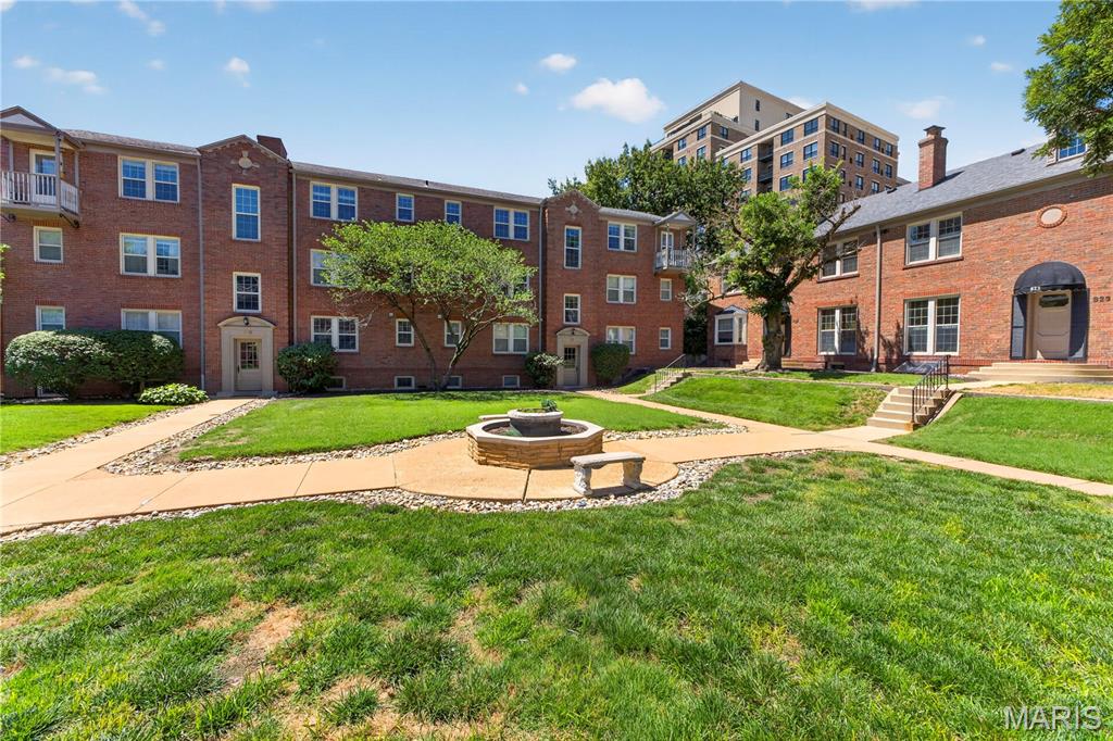 Westwood Condo - Residential