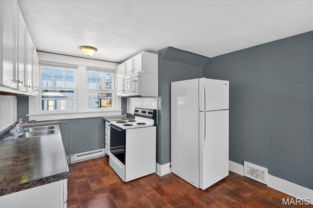 NOT IN A SUBDIVISION - Residential Lease