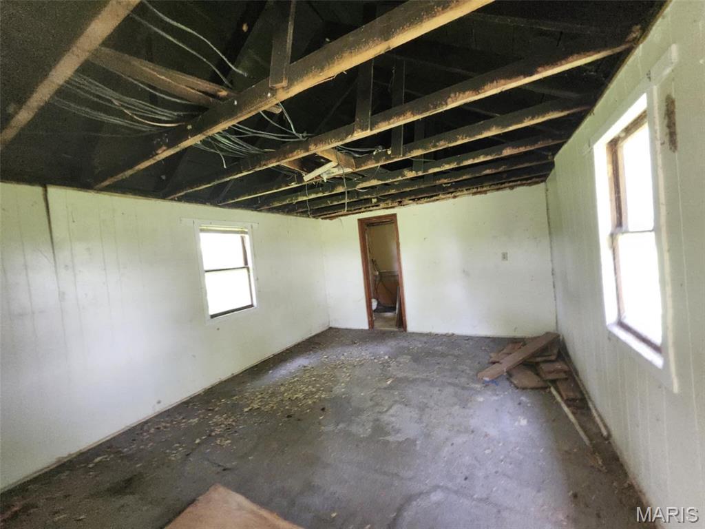 n/a - Commercial Sale