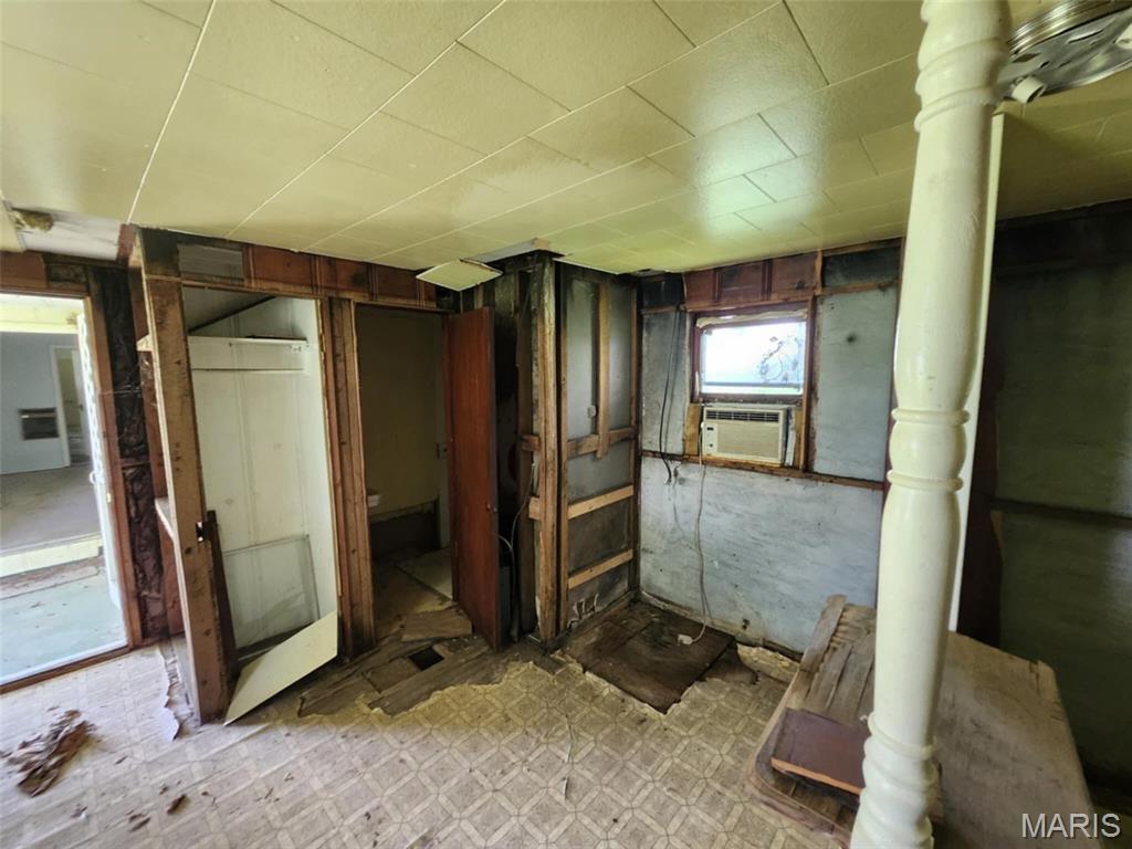 n/a - Commercial Sale