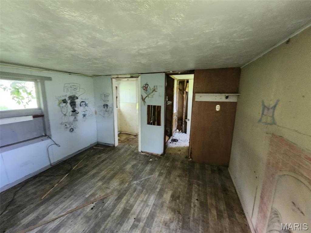 n/a - Commercial Sale