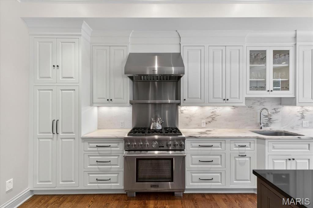 Commons Condo Ph 3 The - Residential