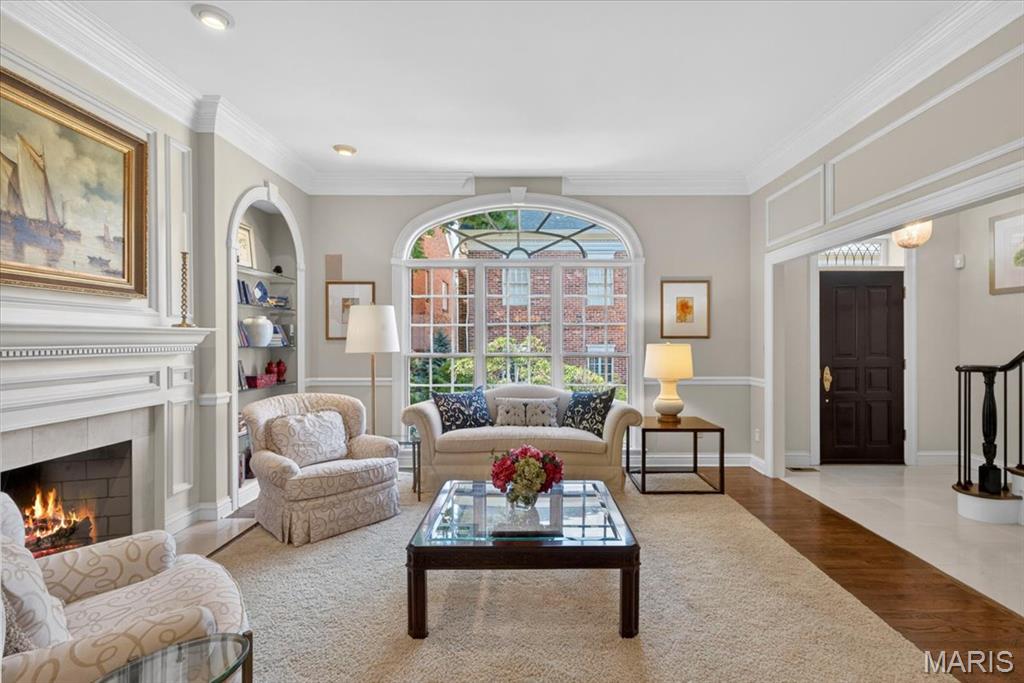Commons Condo Ph 3 The - Residential
